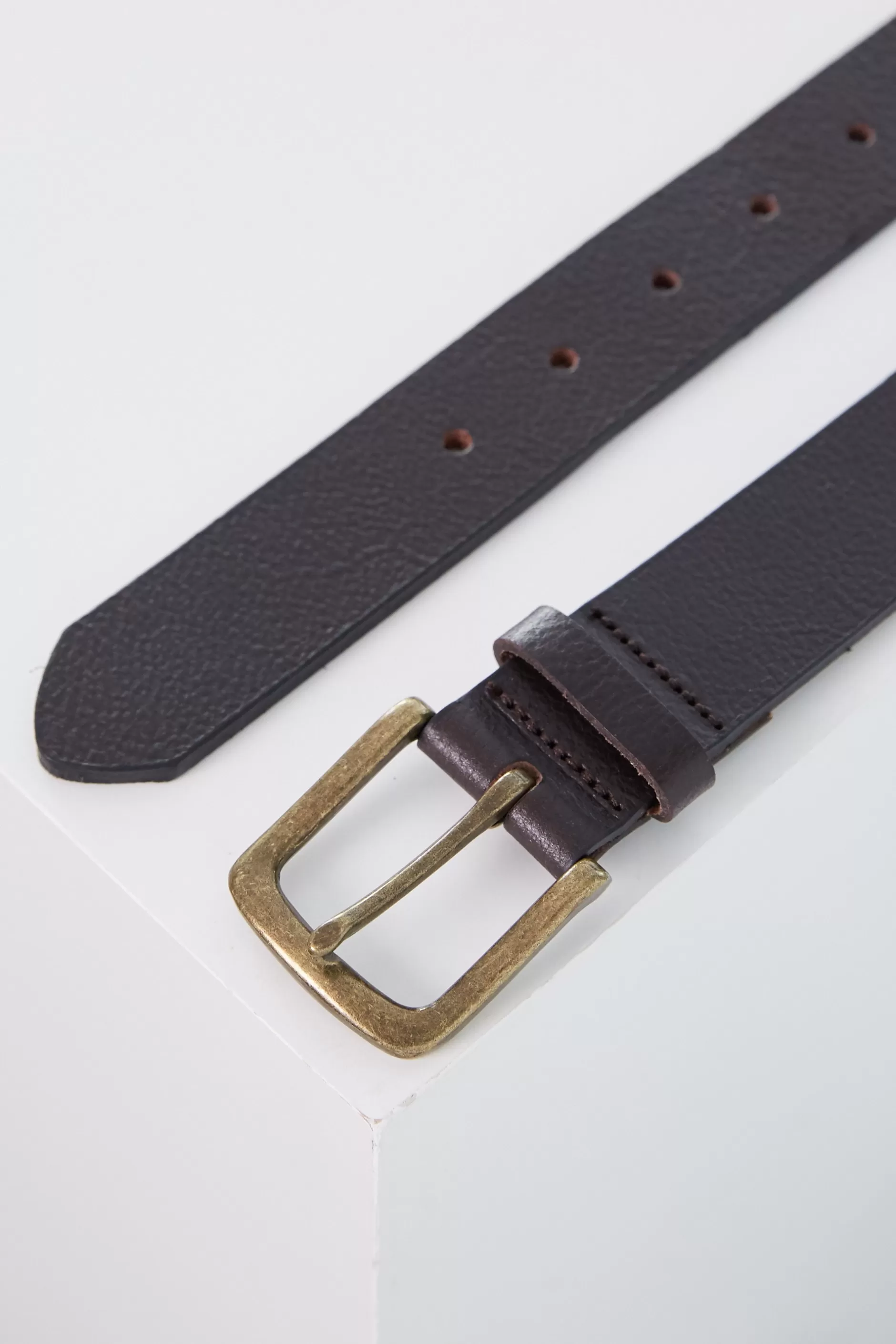 Baywood Tumbled Leather Belt^Barkers Store