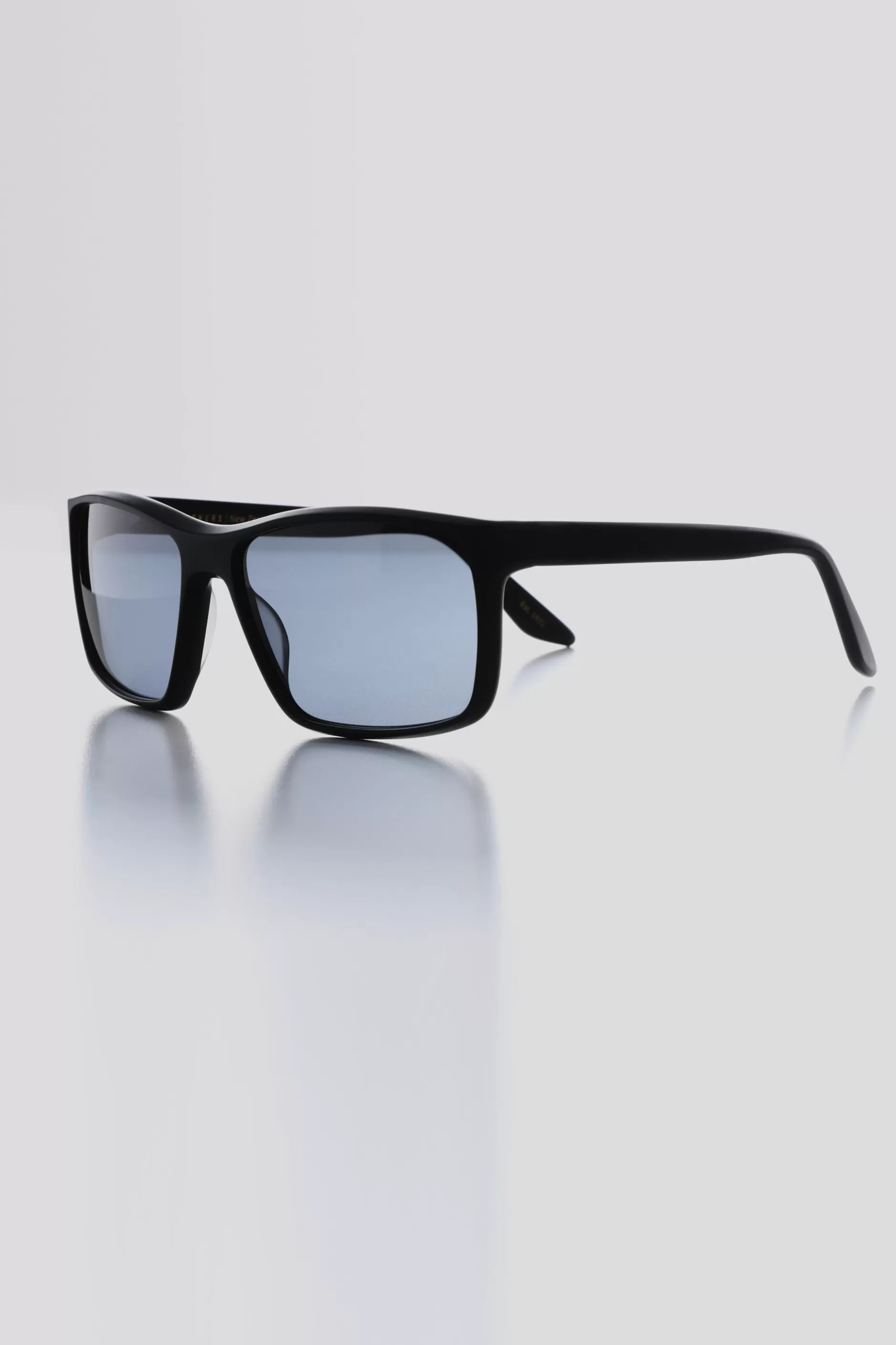 Dusky Polarised Sunglasses^Barkers Fashion