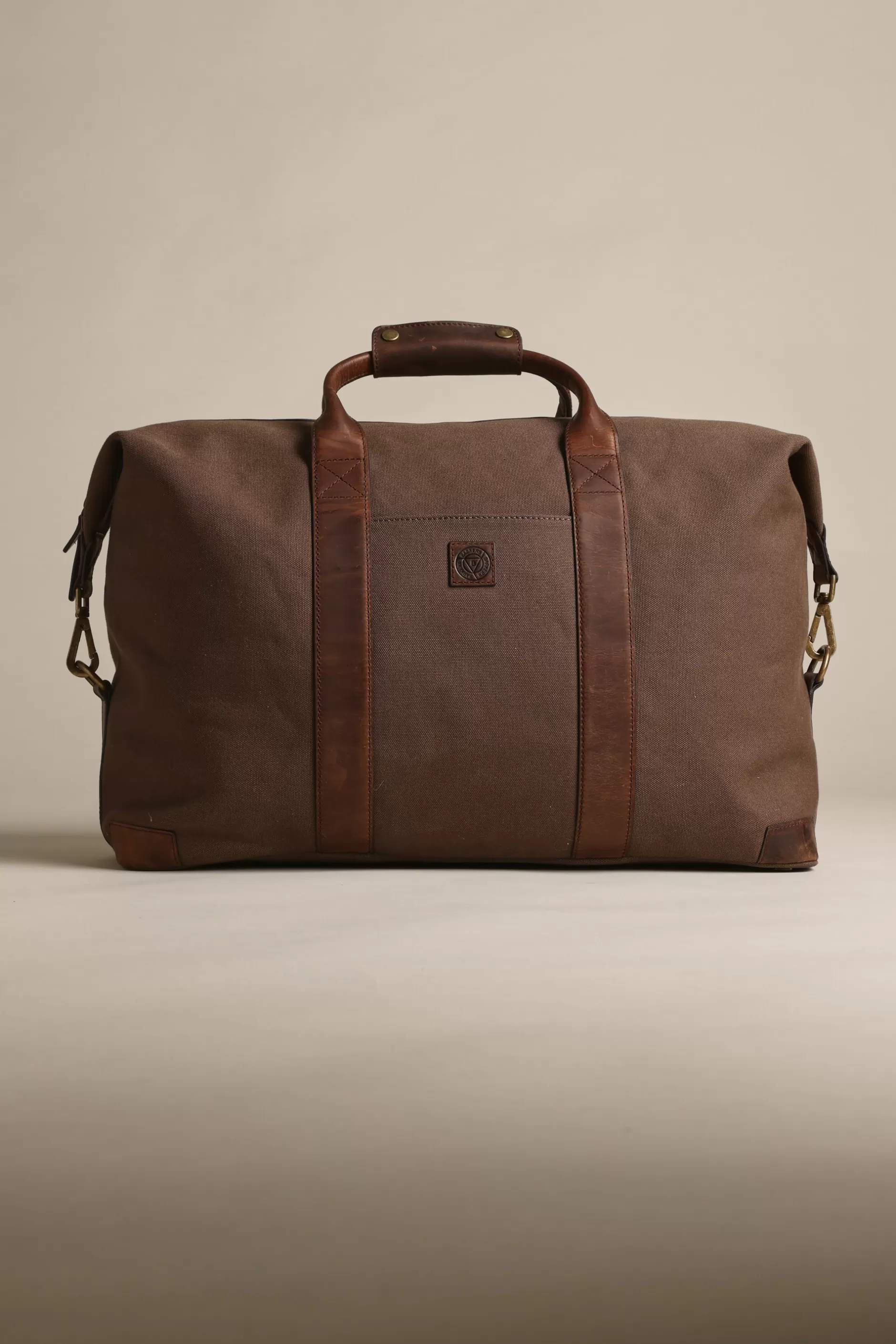 Newman Canvas Weekender Bag^Barkers New