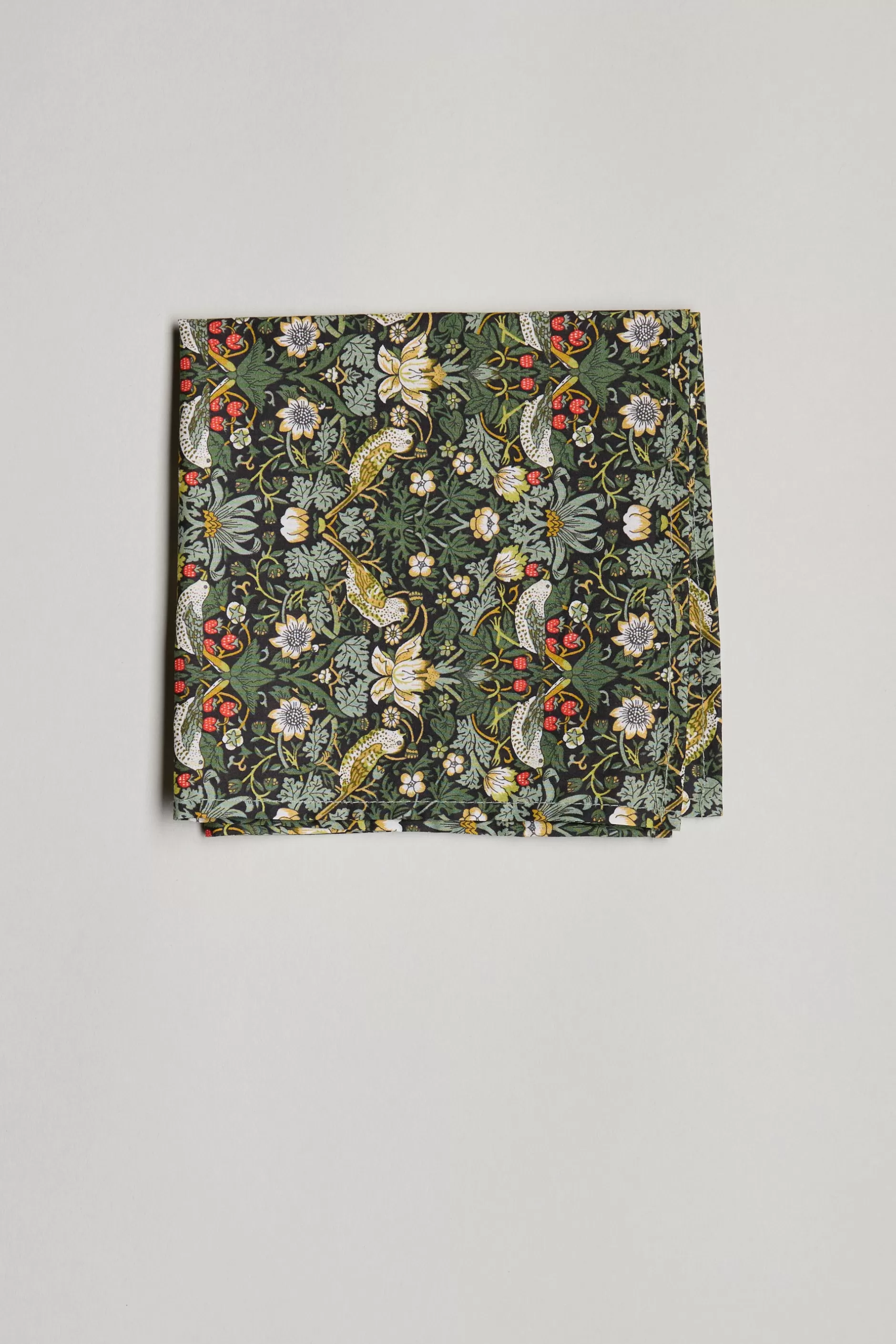 Strawberry Thief Liberty Pocket Square^Barkers Outlet