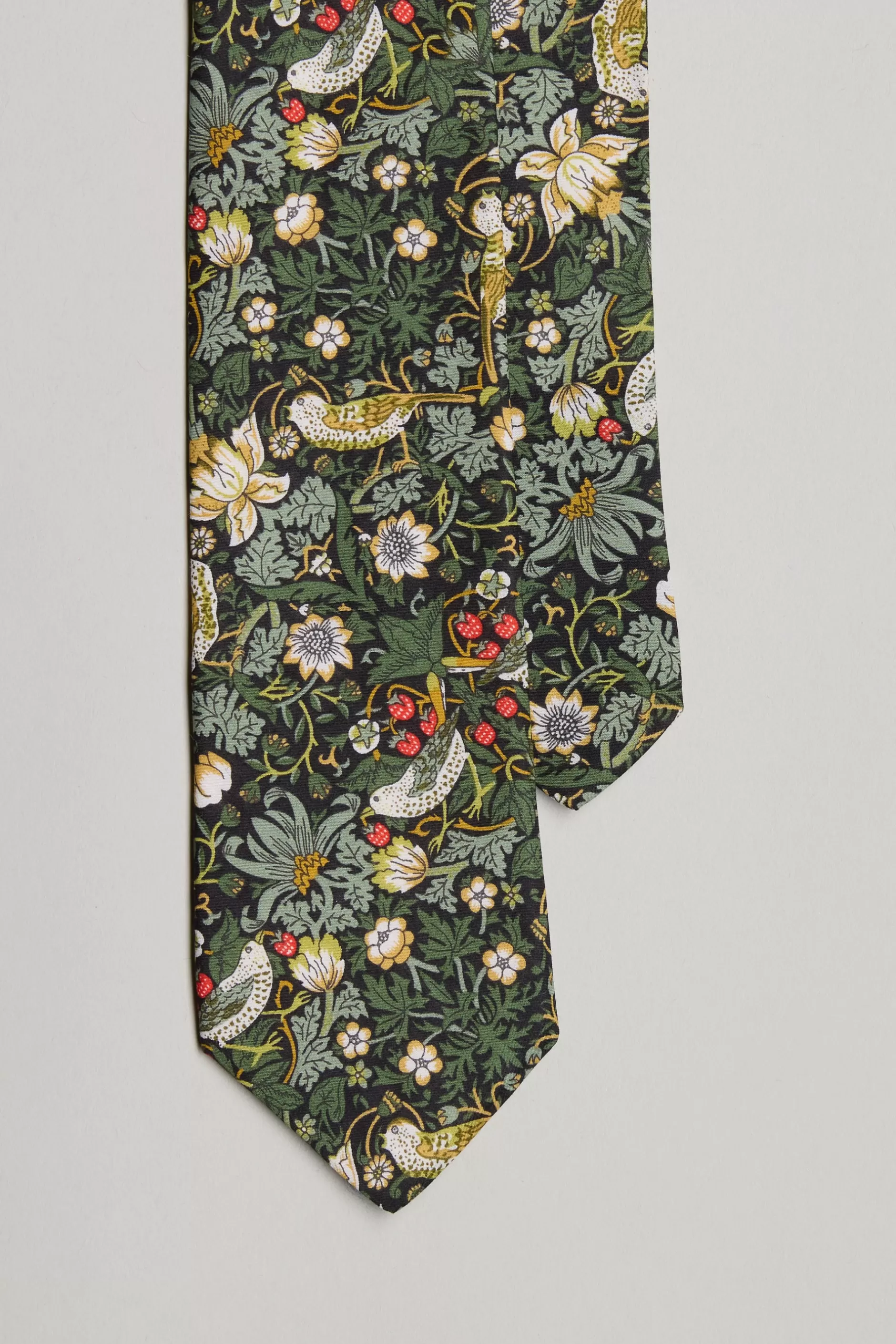 Strawberry Thief Liberty Tie^Barkers Best